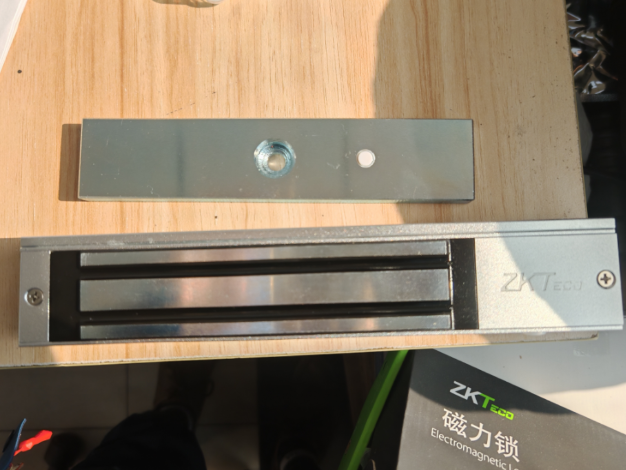 海康人脸门禁、指纹门禁、刷卡门禁系统安装调试